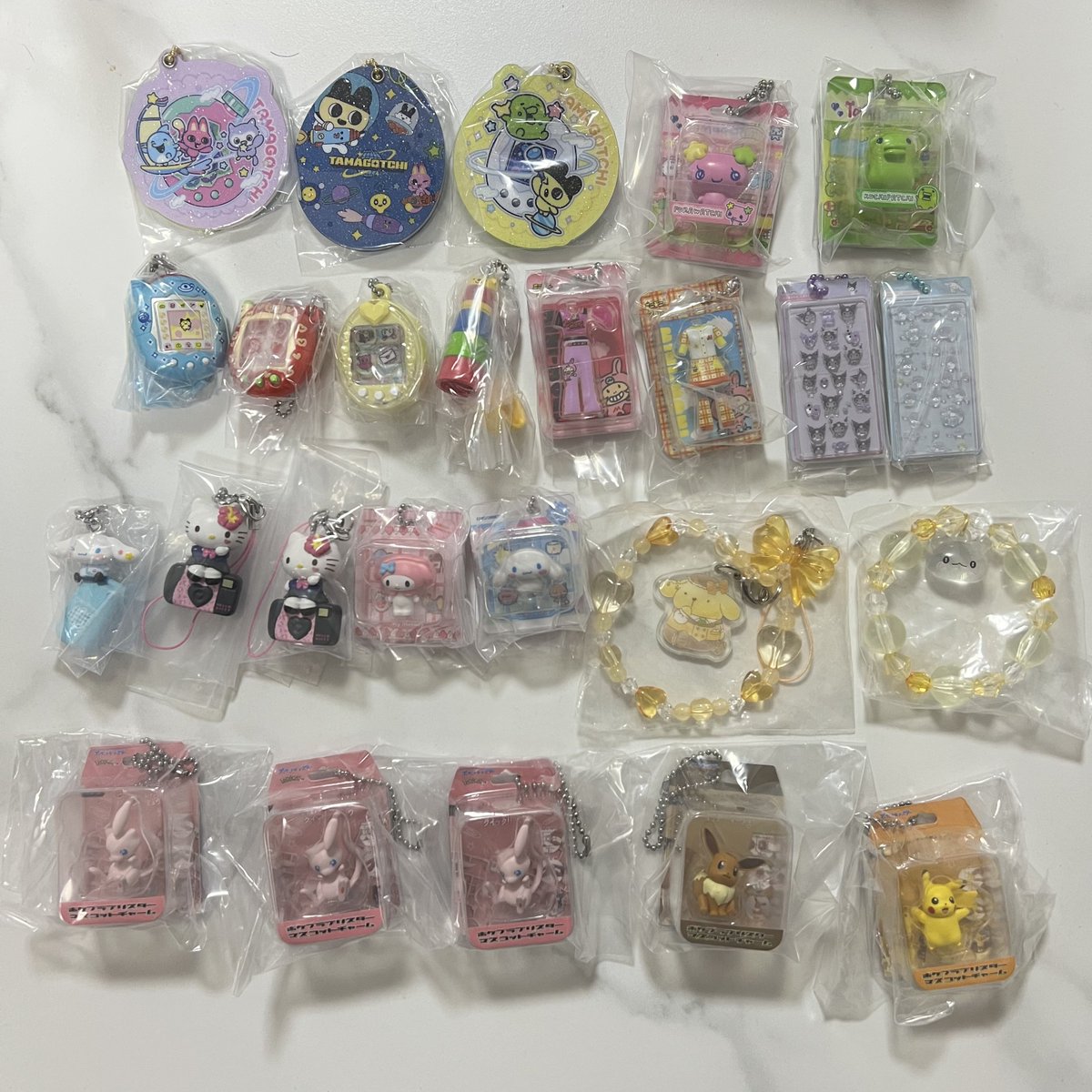 hsm_jack's tweet photo. ガチャ交換希望です

譲:)画像1枚目〜3枚目 ちいかわ各種その他
      ポムポムプリンもあります

求:)リプ画像赤丸
足長キティちゃんとエンジェル最優先
ダニエル優先度低め

ヨッシーはヨッシー同種同士希望

愛知県、春日井瀬戸守山長久手手渡し可
緑ヨッシーはピンクのみ

可能な方はDMください🙇‍♀️ https://t.co/KgecJ0Luv6