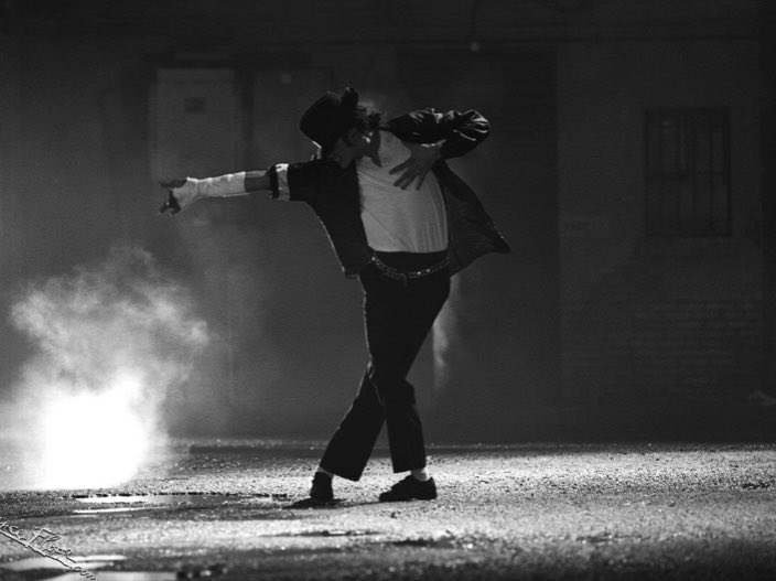 MagicChances_15's tweet photo. Michael Jackson’s ‘Panther Dance’ pose. https://t.co/T8keNeQ5pT