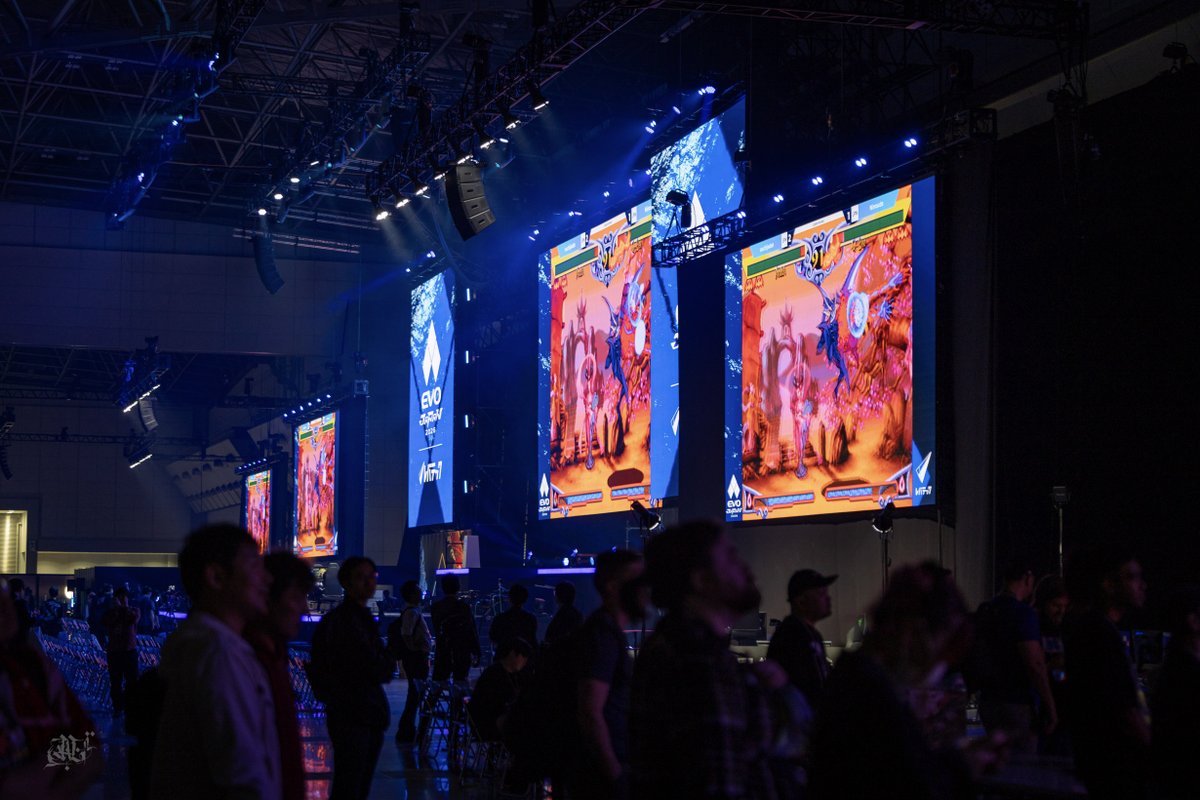 drastic_oval's tweet photo. 素敵な写真ありがとうございます！
EVO Japan、最高の空間でプレイさせてもらえて本当に幸せだった～！ https://t.co/sKxiqg2T3V
