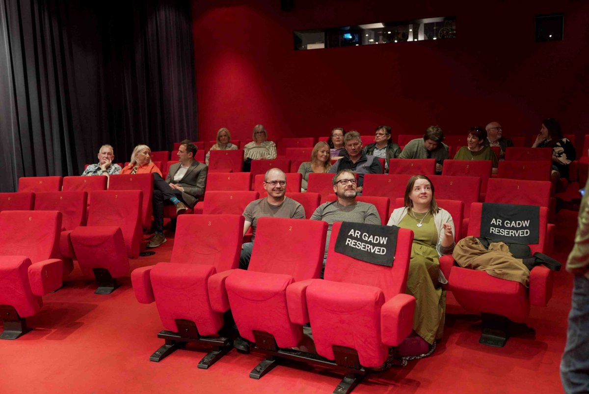 AWeltch's tweet photo. How exciting to see our animated short film 'A Fish Out of Water' on the big screen at a private viewing at
@chaptertweets today. Huge thanks and congrats to everyone involved: https://t.co/EWO0qAXNwA #animation #shortfilm https://t.co/5AyiJnExzq