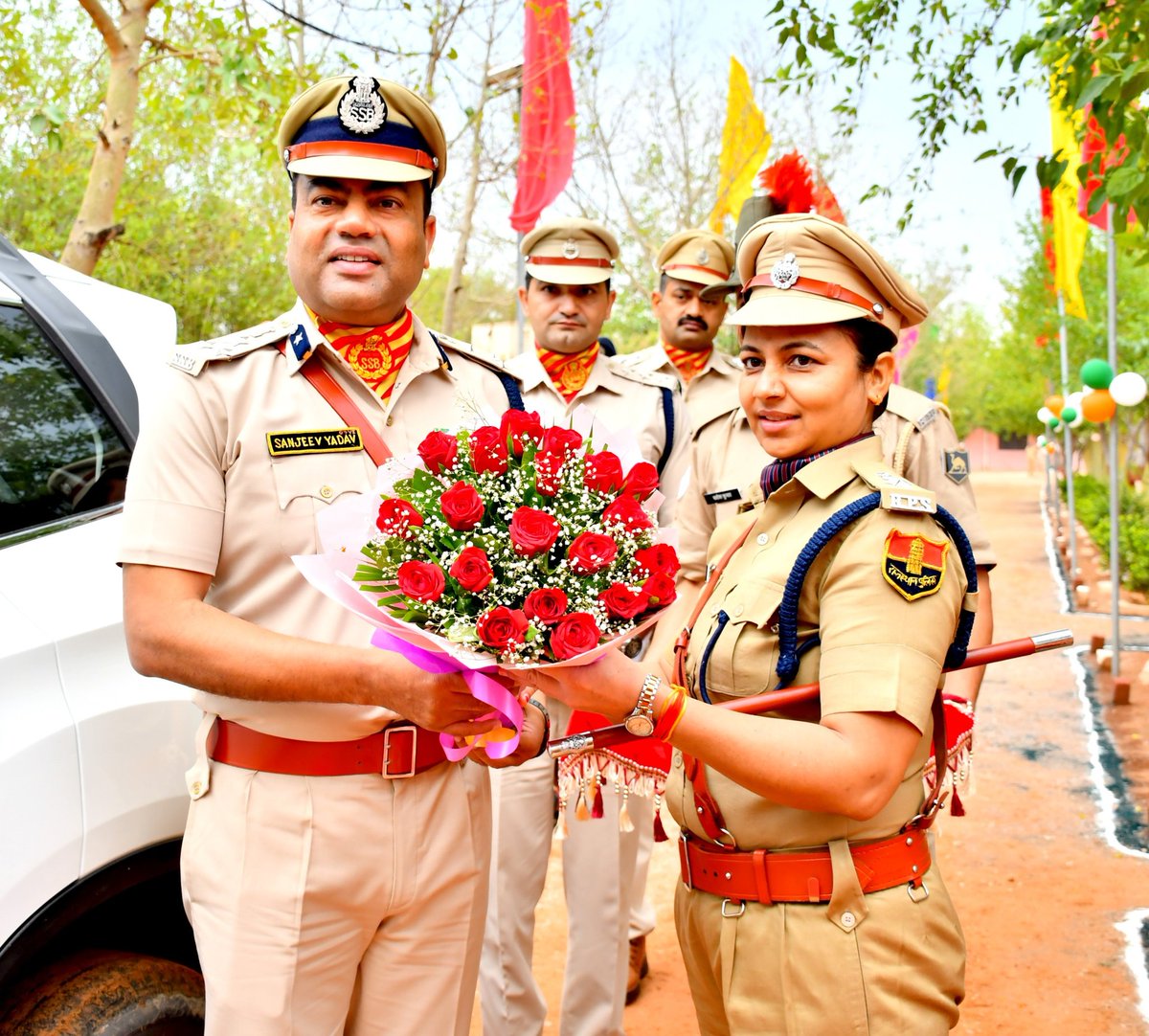 SSBRTCAlwar's tweet photo. 🇮🇳 मुख्य अतिथि श्री संजीव यादव, उप महानिरीक्षक, RTC SSB अलवर की गरिमामयी उपस्थिति में पी.टी.एस. अलवर में भव्य दीक्षांत परेड का आयोजन किया गया।
यह परेड श्रीमती अंजलि अजीत जोरवाल, कमांडेंट, पी.टी.एस. अलवर के कुशल मार्गदर्शन एवं नेतृत्व में सफलतापूर्वक आयोजित की गई। https://t.co/RoRxjqctdO