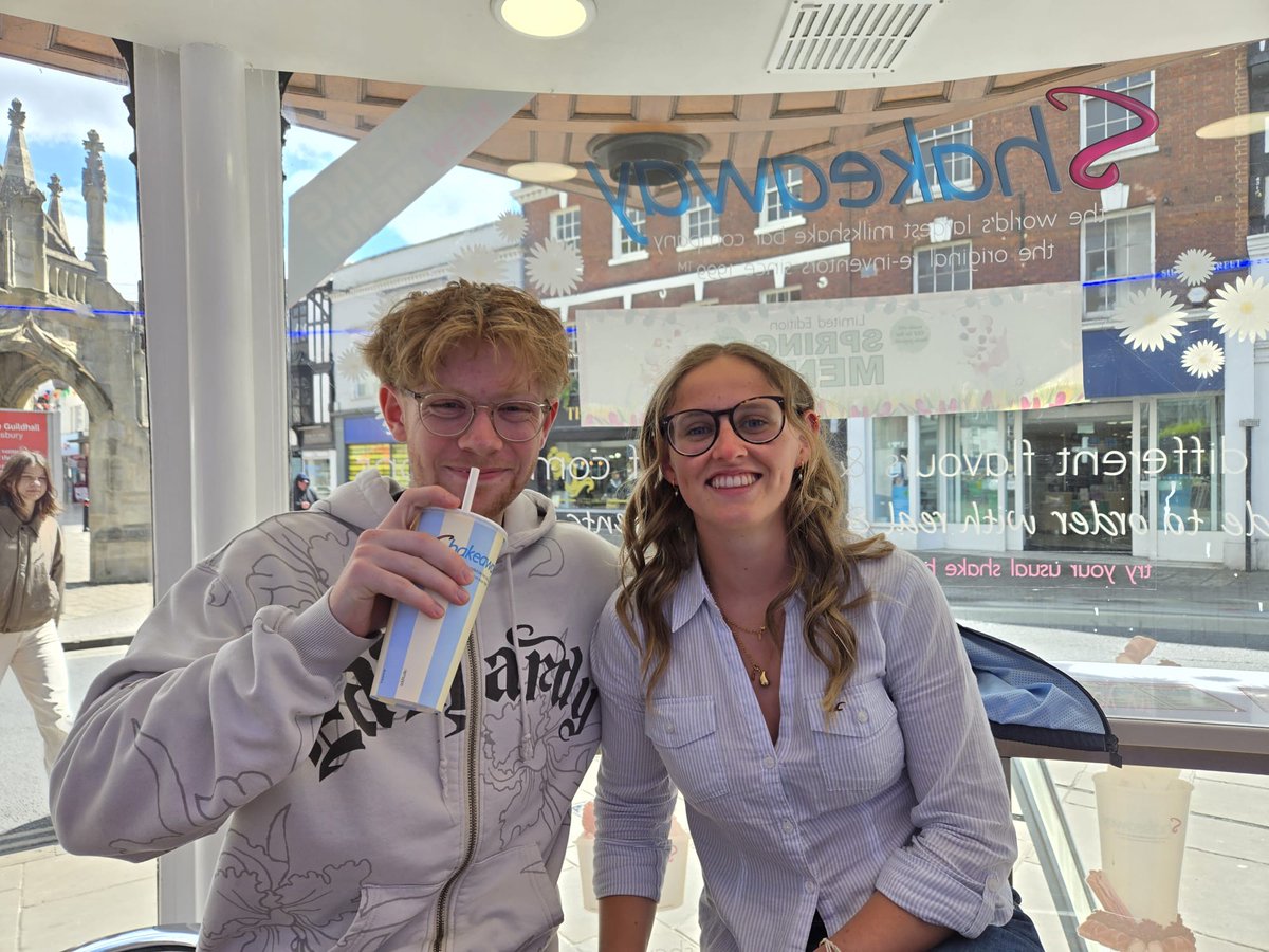 ShakeawayLand's tweet photo. Make sure to join in with our free shake competition! 📷
Just ask one of our lovely Shakettes for a quick pic in store when placing your order and you’re in with a chance! https://t.co/gWhij42E3o