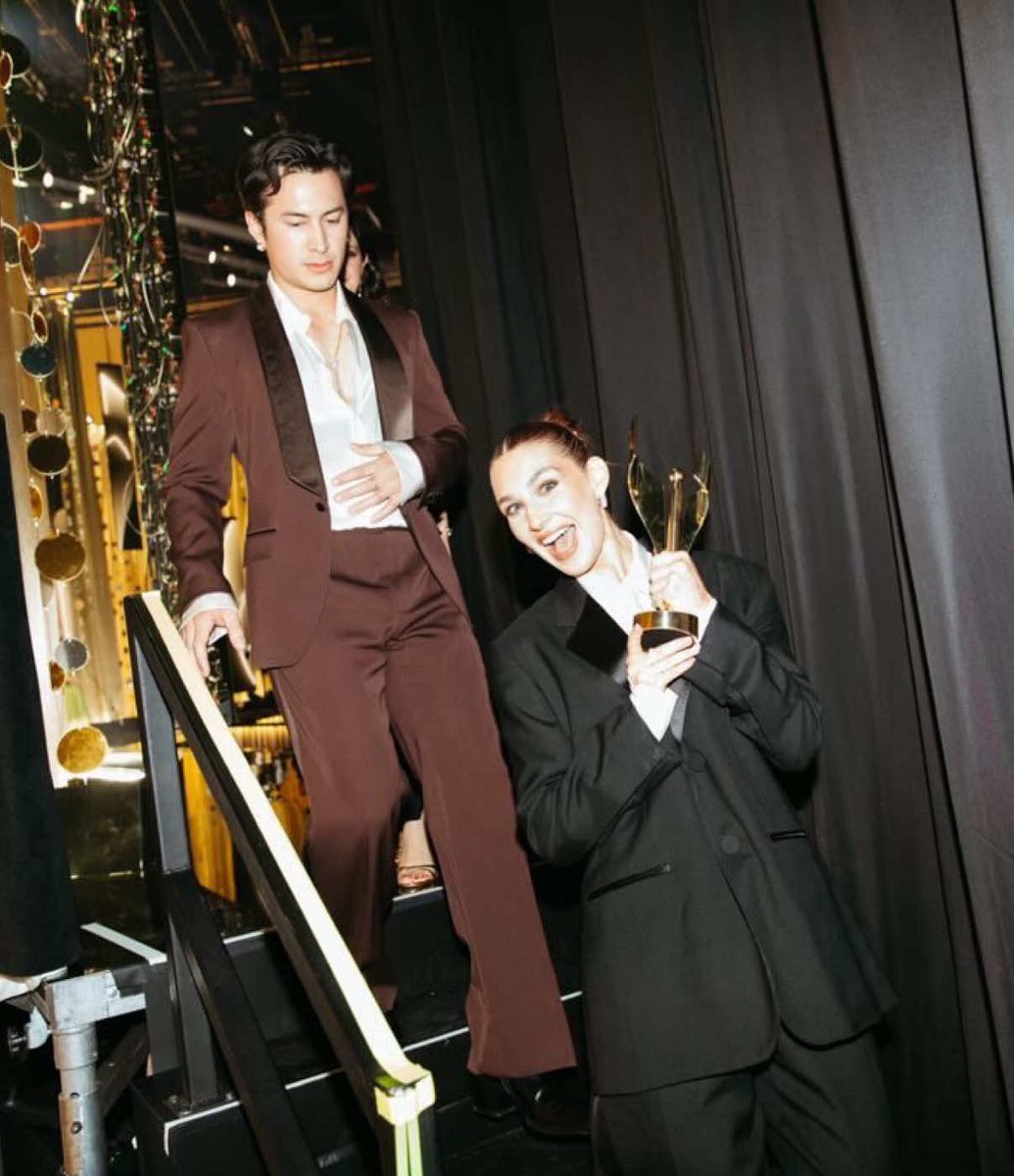 hudsonwupdates's tweet photo. New photo of Hudson Williams and Sophie Nélisse backstage at the 2026 Canadian Screen Awards.

(via sophienlisse on TikTok) https://t.co/a7au8Y0Xwq