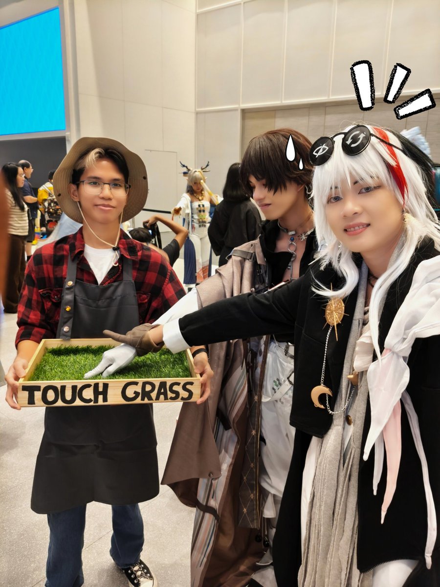xoushei's tweet photo. "Thorns, you've stayed in laboratory for a long time. Go touch some grass! Let me take you. 🌱"
"E.... Eh?!.... 😅"
#Thorns #Elysium #Arknights #cosplay https://t.co/9w6jPxjTsf