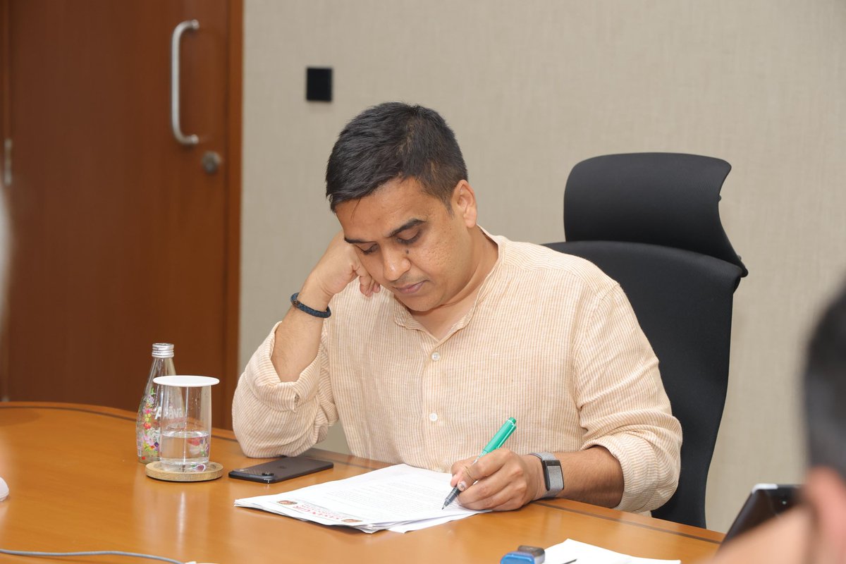 sanghaviharsh's tweet photo. Held a productive meeting with the Sasan Resort Association. https://t.co/kGcG1aGoc7