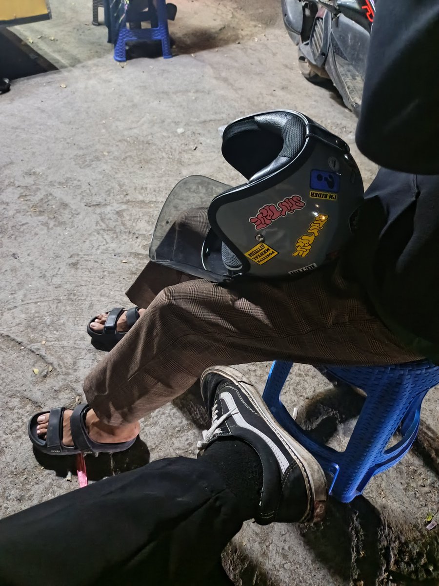 _KidNap_'s tweet photo. Paccerakkang date alias pergi ji cari makan 😩😩
Na kos di abdesir 😩😩😩 https://t.co/2Ts8H6otzI