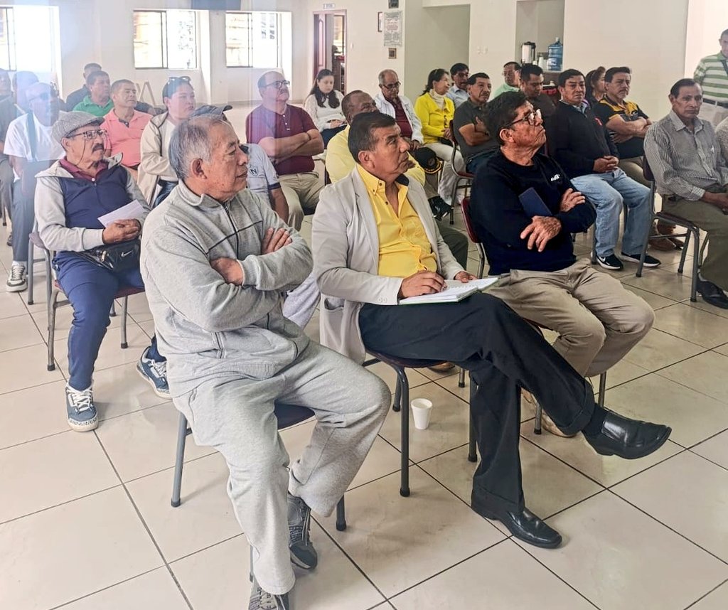 DEFENSORIAEC's tweet photo. 🗣️☝️A través del Mecanismo de Promoción de los Derechos #PersonasAdultasMayores, las servidoras Yajaira Terán y Carolina Rosero, compartieron información sobre la #LOPAM y brindaron orientación jurídica en el CEAM de Cumbayá y el ISSFA de #Ibarra. https://t.co/zAtoQ2XDlP
