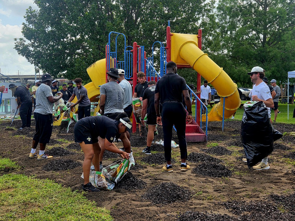 TinaM_Howell's tweet photo. Earlier today, the #Saints were out in full force speading some love to the community by refurbishing the playground and garden at Trinity Community Center in New Orleans. Players and coaches worked together with @the18thward on this project that will benefit local area families https://t.co/YiUmAE2i11