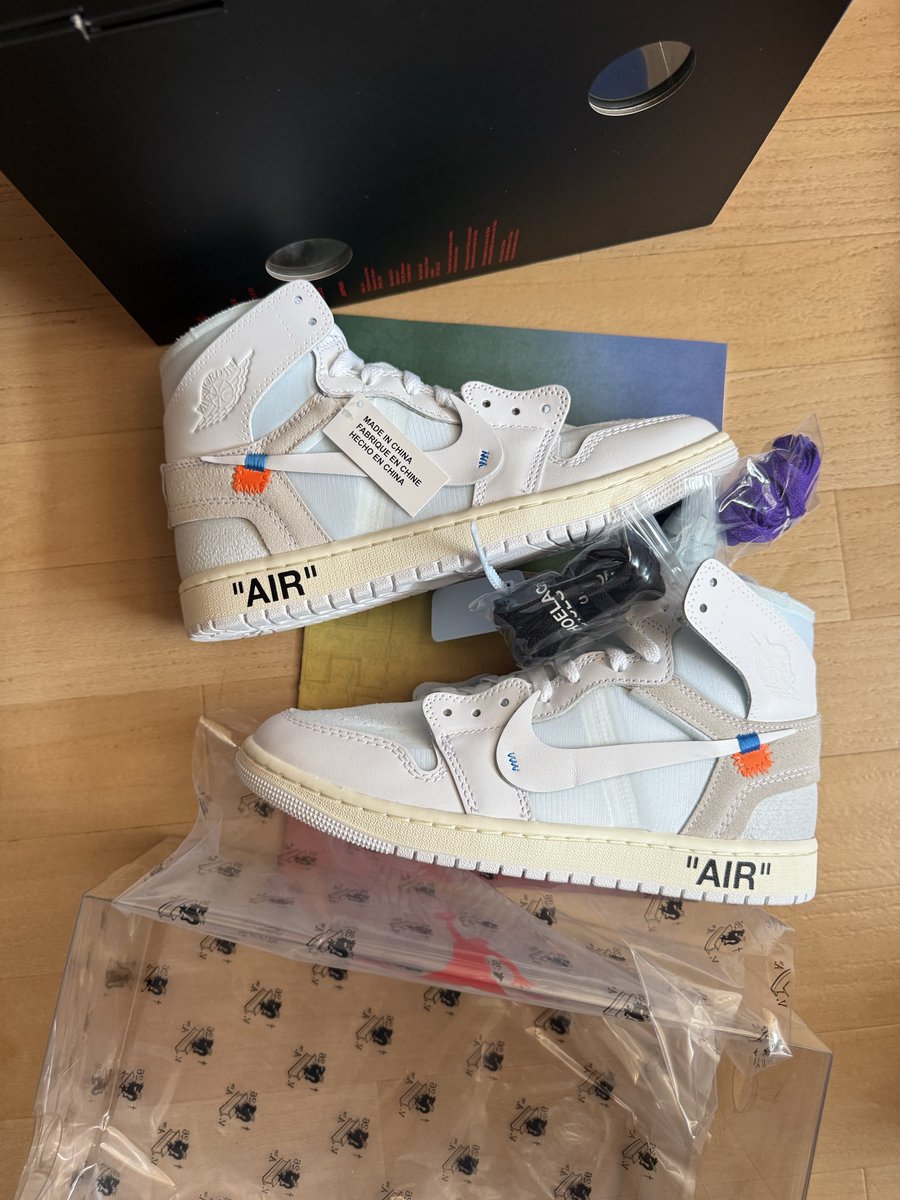 jonizofn's tweet photo. Air Jordan 1

V. A. A. 

39
41
44 

DM bei Interesse https://t.co/XgJ9nei2Eu