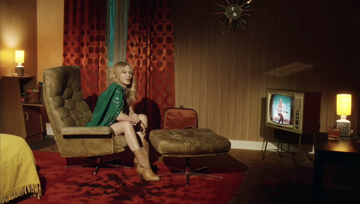 lord_raid's tweet photo. 🆘 🚨

Kylie has been missing since 2018.

Evidence suggests she is being held in a motel room by Sophie Muller.

Dancing.

Padam Padam.

Tension.

You Still Get Me High.

New videos keep appearing.

Kylie appears healthy.

The room appears different.

Authorities remain baffled. https://t.co/YVt1QbBI1N