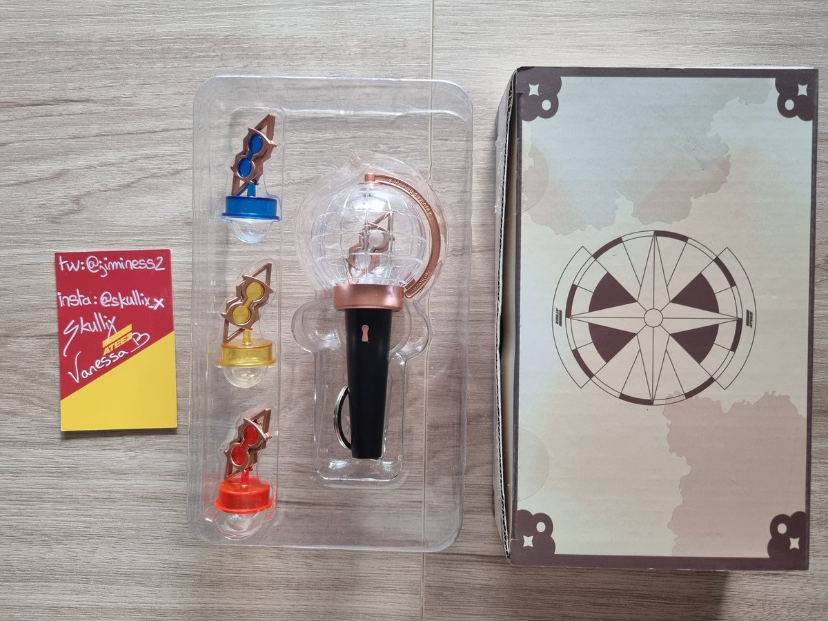 Jiminess2's tweet photo. [WTS/VENDS] ATEEZ

⭐️ lightiny keyring
⭐️ wish bracelet
⭐️ albums pcs, pobs

- based in France 🇫🇷
- payment paypal

DM if you're interested ! I'm selling part of my kpop collection 

RT please / RT svp 💫

#wtsateez #ateezphotocards https://t.co/4g4JR8hHyT