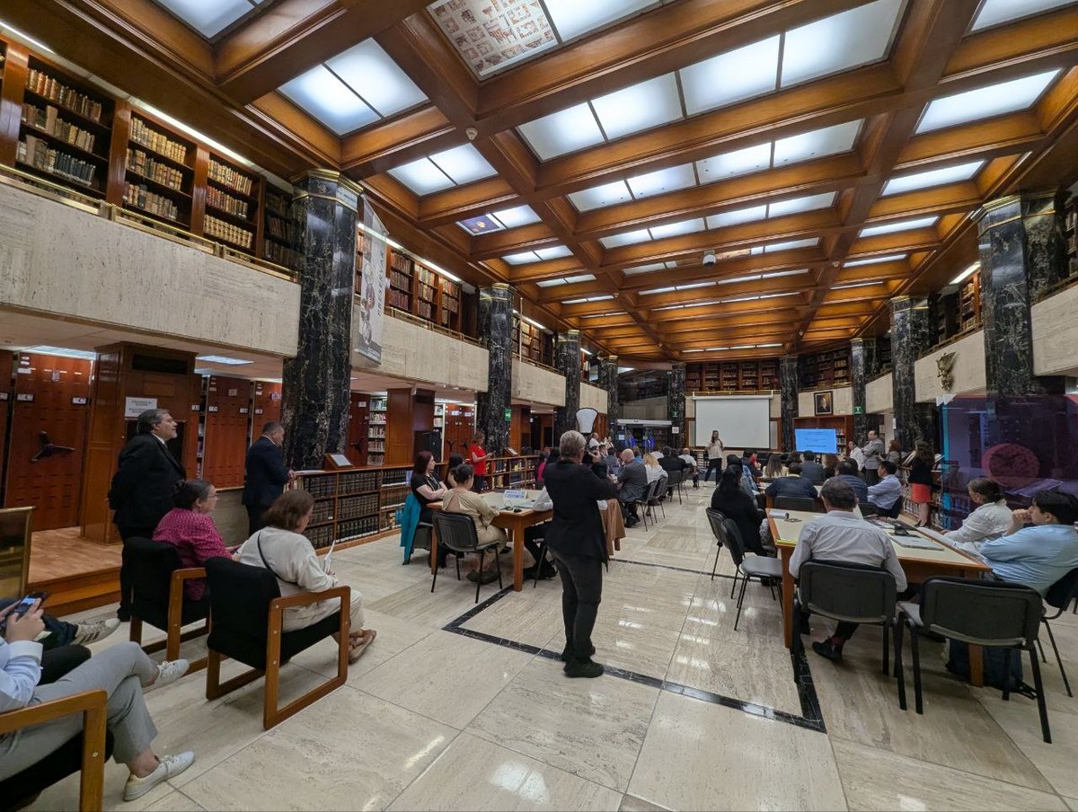 Wikimedia_mx's tweet photo. Hoy, nos encontramos en la @SCJN para dar un taller teórico previo al Editatón de Justicia Abierta en Wikipedia ⚖️🔓 https://t.co/jvbQVUObjw