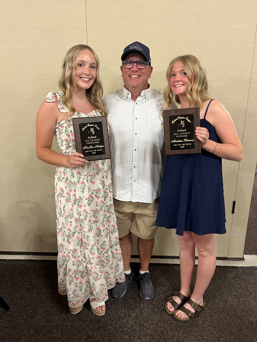 madelinep2027's tweet photo. 🌟Thank you Lake City Softball! 🌟
🏆All League Pitcher, 2 years in a row, LET's GO!🏆
Awards banquet to celebrate our season.  It was a great night to celebrate and send off my seniors with tears and laughter.  Excited for where this program is going and can't wait to see where we go next year!
Roll Wolves!!🐺
#lakecitytwolves #classof2027 #Idaho6AAllLeaguePitcher #timberwolves

@SoftballEOU @nchristiancoach
@coachyegge @ccsaintsoftball
@CWUSOFTBALL @ronnie_ladines
@MaddieMayer8 @WOUSoftball
@IdahoStateSB @Drew_Rich1221
@psuviksSB @CoachLisle
@SOU_Softball @clavellehkc
@YoteSoftball @UPArgoSoftball
@CorbanSoftball @NNUSOFTBALL
@H_Swanson10 @BHSUSB
@SMUSaints_SB @WWU_Softball
@SherylGilmore7 @UBCSoftball
@porterpottie15 @seattleusb
@TBirdSoftball18 @wsusoftball
@SpokaneColleges 
@lutesoftball @boxer_softball
@CoachDonDon

@softballfutures
@TopPreps
@SBRRetweets

@LegacyLegendsS1
@CoastRecruitsSB
@thealliancefp

@ExtraInningSB
@fastpitchwatch
@Get2CollegAth

@LineDsoftball
@AthletesExpoRT
@DirectRecruits

@Softball_Home
@SportPrepX
@MendiolaAl

@27Softballradar
@SamBuffington4