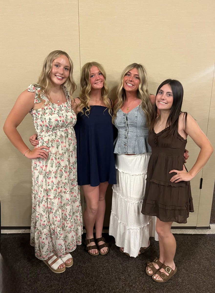 madelinep2027's tweet photo. 🌟Thank you Lake City Softball! 🌟
🏆All League Pitcher, 2 years in a row, LET's GO!🏆
Awards banquet to celebrate our season.  It was a great night to celebrate and send off my seniors with tears and laughter.  Excited for where this program is going and can't wait to see where we go next year!
Roll Wolves!!🐺
#lakecitytwolves #classof2027 #Idaho6AAllLeaguePitcher #timberwolves

@SoftballEOU @nchristiancoach
@coachyegge @ccsaintsoftball
@CWUSOFTBALL @ronnie_ladines
@MaddieMayer8 @WOUSoftball
@IdahoStateSB @Drew_Rich1221
@psuviksSB @CoachLisle
@SOU_Softball @clavellehkc
@YoteSoftball @UPArgoSoftball
@CorbanSoftball @NNUSOFTBALL
@H_Swanson10 @BHSUSB
@SMUSaints_SB @WWU_Softball
@SherylGilmore7 @UBCSoftball
@porterpottie15 @seattleusb
@TBirdSoftball18 @wsusoftball
@SpokaneColleges 
@lutesoftball @boxer_softball
@CoachDonDon

@softballfutures
@TopPreps
@SBRRetweets

@LegacyLegendsS1
@CoastRecruitsSB
@thealliancefp

@ExtraInningSB
@fastpitchwatch
@Get2CollegAth

@LineDsoftball
@AthletesExpoRT
@DirectRecruits

@Softball_Home
@SportPrepX
@MendiolaAl

@27Softballradar
@SamBuffington4