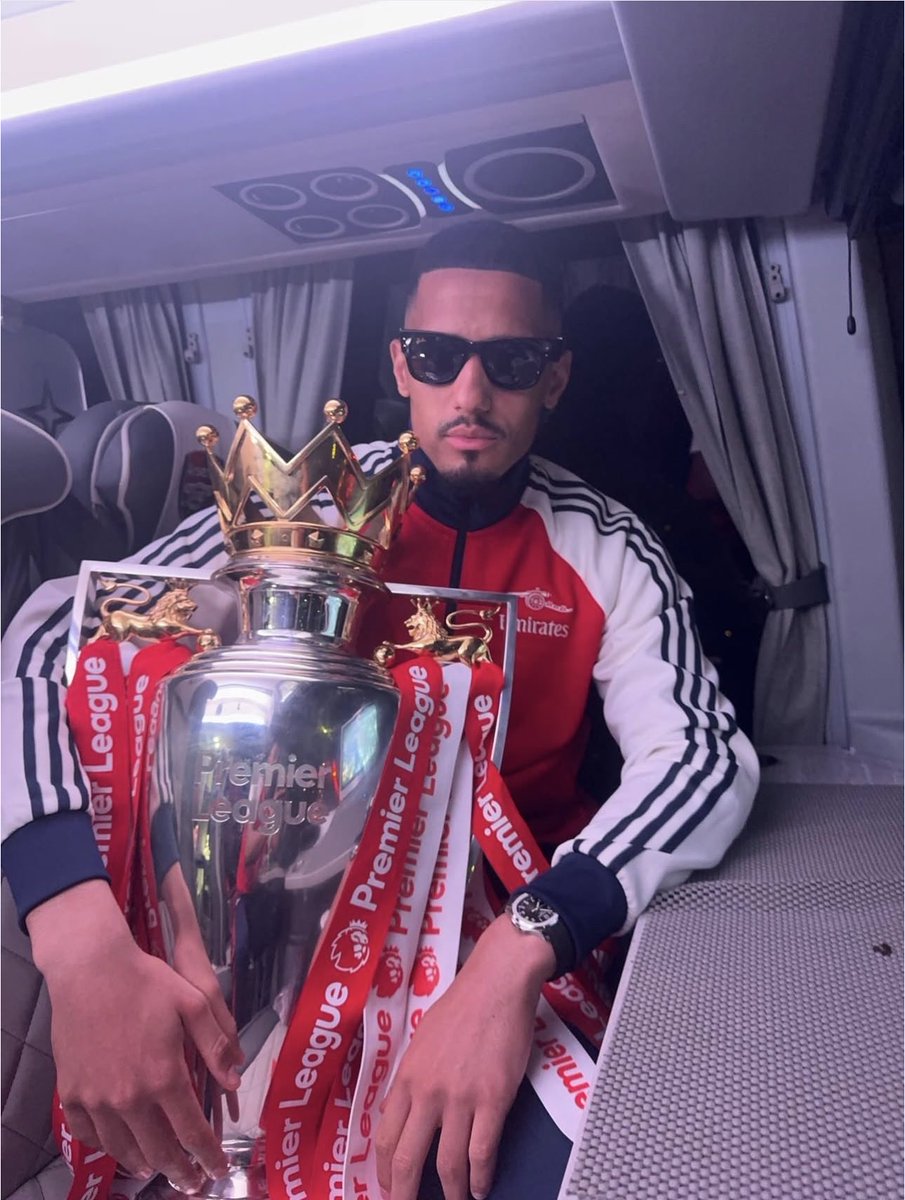 ArsenalN7's tweet photo. 🗣 William Saliba: “Titles are what make people remember you.. I think I’m among the best defenders in the world” 🏆 https://t.co/jBXavw6R1D