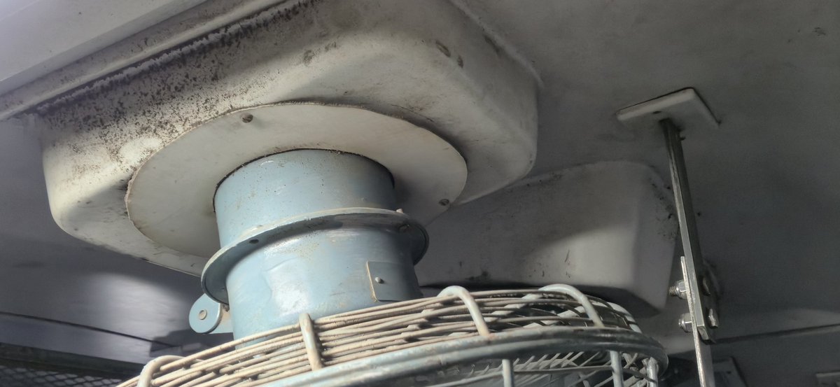 BaldevCh12's tweet photo. I would like to draw attention towards poor maintenance fungal growth on coaches and due to which serious health issues can be cause  all perdon travelling n details msg will be mail PNR: 2836637307  @IRCTCofficial @RailMinIndia @RailMinIndia @narendramodi @AshwiniVaishnaw https://t.co/DwFp63Gbit