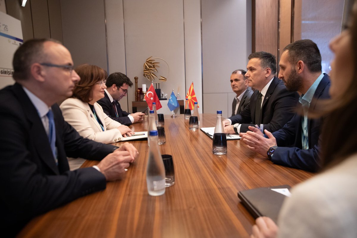 AB_CSB's tweet photo. Bakan Yardımcımız Sayın Fatma Varank, MEF 2026’da Türkiye’nin 2053 Net Sıfır Emisyon ve Yeşil Kalkınma hedefleri doğrultusunda yürüttüğü çalışmaları anlattı. 

https://t.co/WWlwqG71yk https://t.co/t8DmgzFdIc