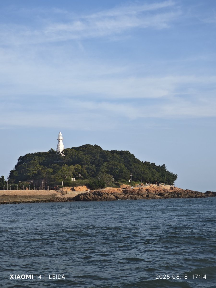 MSTKTY114's tweet photo. @person8883 青岛。离韩国很近，而且风景不错，周边的城市烟台和威海也很有意思。 https://t.co/NkDgSKnLjs