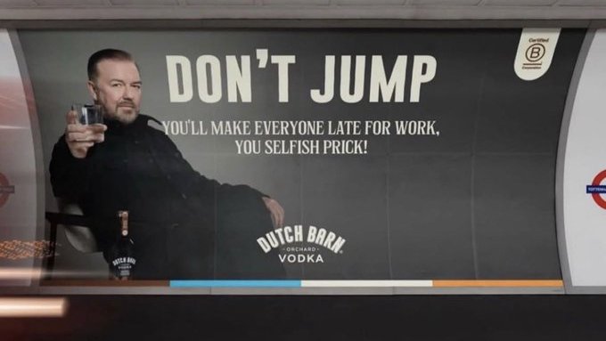 scrap__build's tweet photo. Ricky Gervais:🍻 https://t.co/Y2PvOT9Rwb