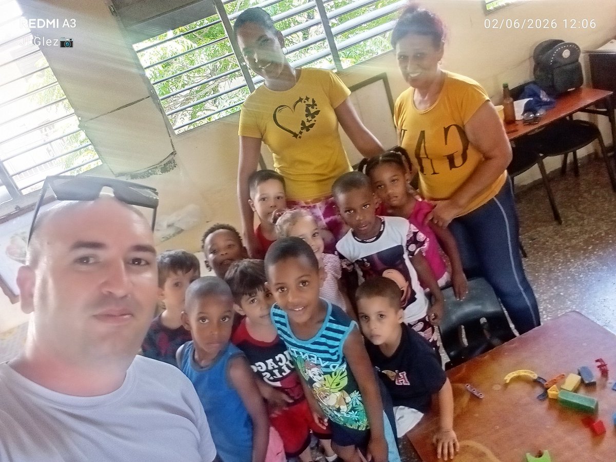 directoredusag's tweet photo. El Director General de Educación recorrió los círculos infantiles de Sagua la Grande para evaluar servicios pedagógicos, alimentarios e infraestructura. 👶✅
Se generaron orientaciones para la mejora continua. 🏫
#CírculosInfantiles #SaguaLaGrande https://t.co/Dw8qkBQUtG