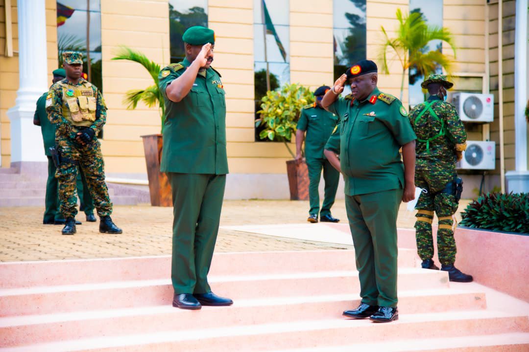 kamukamafredie's tweet photo. The Chief of Defence Forces, Gen Muhoozi Kainerugaba, chaired a high-level meeting of the Joint Staff Committee on Tuesday to assess Uganda’s security posture and regional military footprint.

Held at the Special Forces Command headquarters, the session convened the military’s top leadership, including the Deputy CDF, Service Chiefs, Chief of Joint Staff, Division Commanders, Chiefs of Staff, Commanders of independent units and  members of the Joint Staff.

The committee reviewed the operational progress of Ugandan troops deployed in key regional missions including the Democratic Republic of Congo, Somalia, South Sudan, and the Equatorial Guinea.  

This regular forum serves as a vital vehicle for aligning national defense strategies and maintaining regional stability.