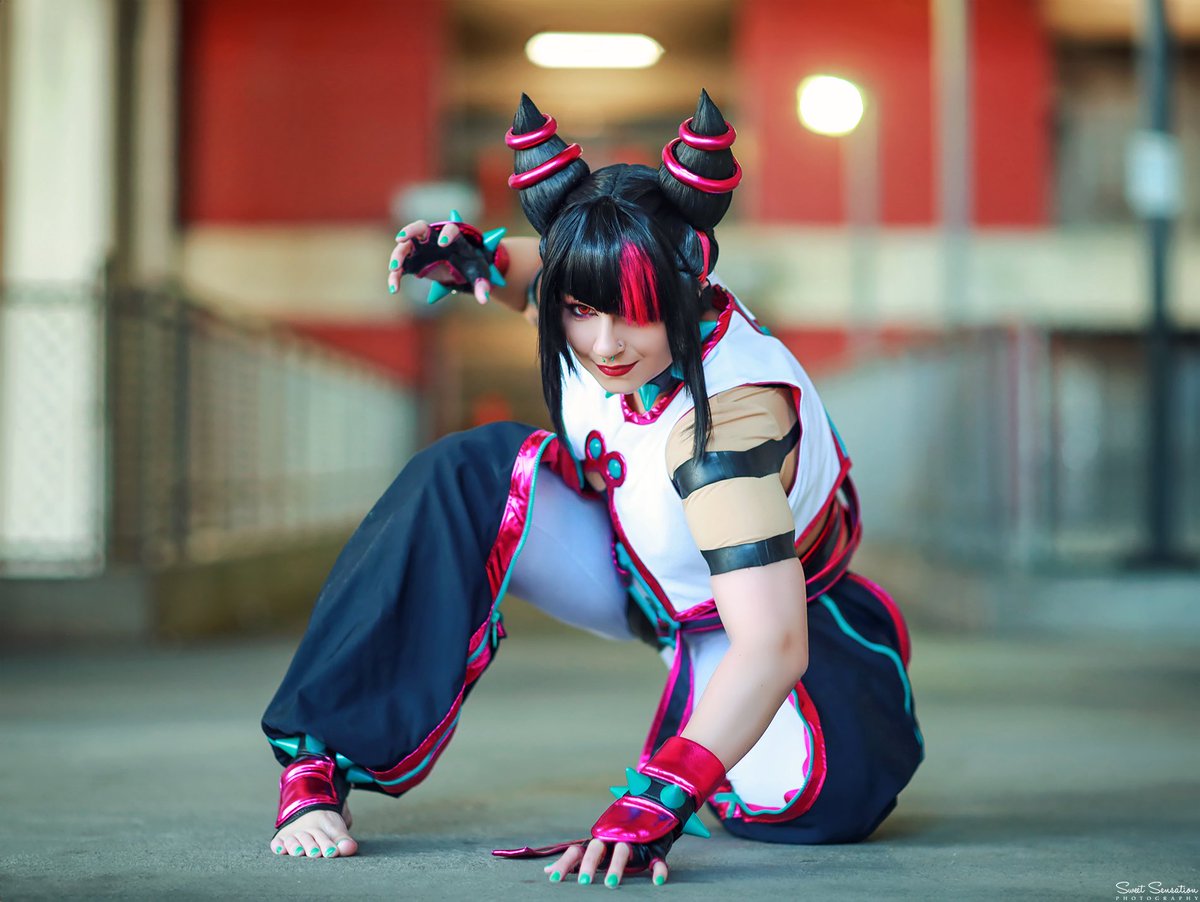 Bridoof's tweet photo. I miss wearing Juri!!
I need to find somewhere to wear her this year ;;; doing zero FGC events this year is killer on the soul https://t.co/tPilRxU1Hp