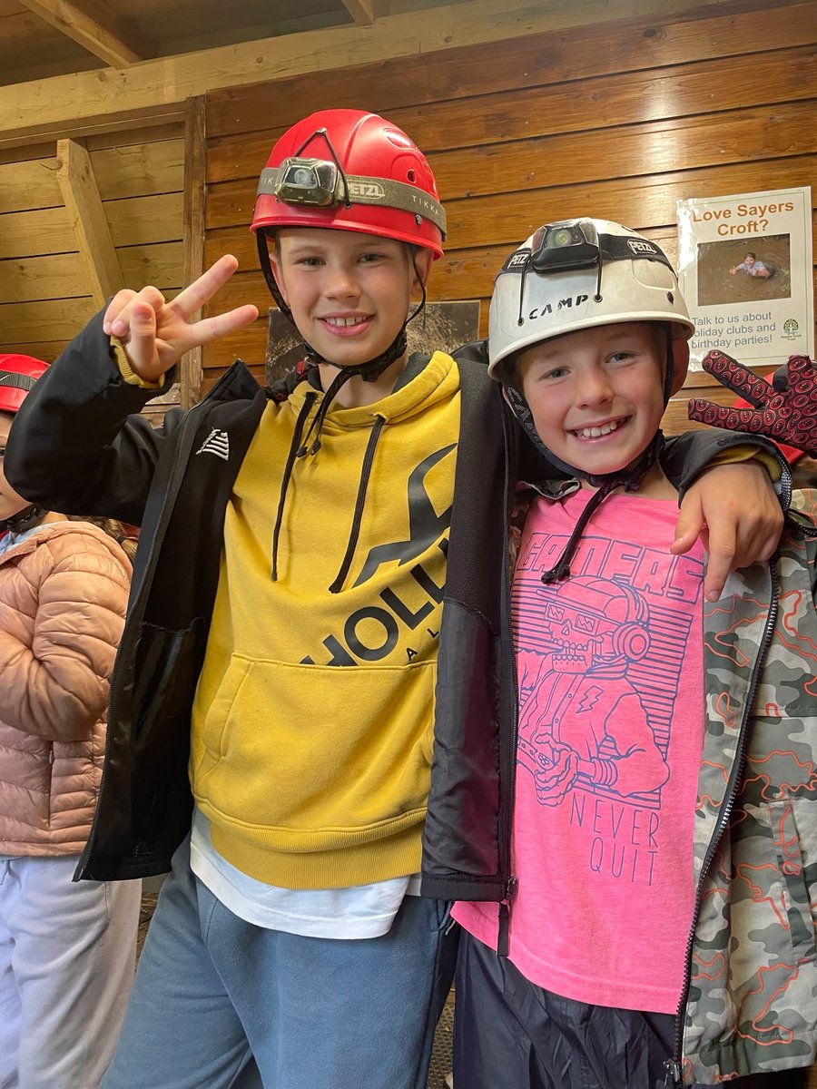 HurstParkSchool's tweet photo. Another group is heading underground today for some caving! Ready to explore the dark, squeeze through some tight spots, and have an absolute blast. Let the adventures begin! #WeAreLEO https://t.co/BCV0PoPH6f