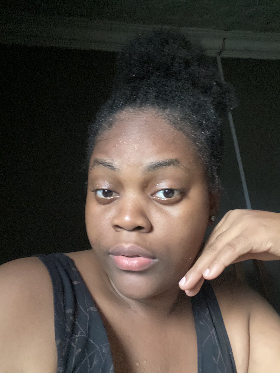 jojoisababy's tweet photo. Someone said i was so fine, i have decided to post more pics today. https://t.co/0u3w2v3CQv