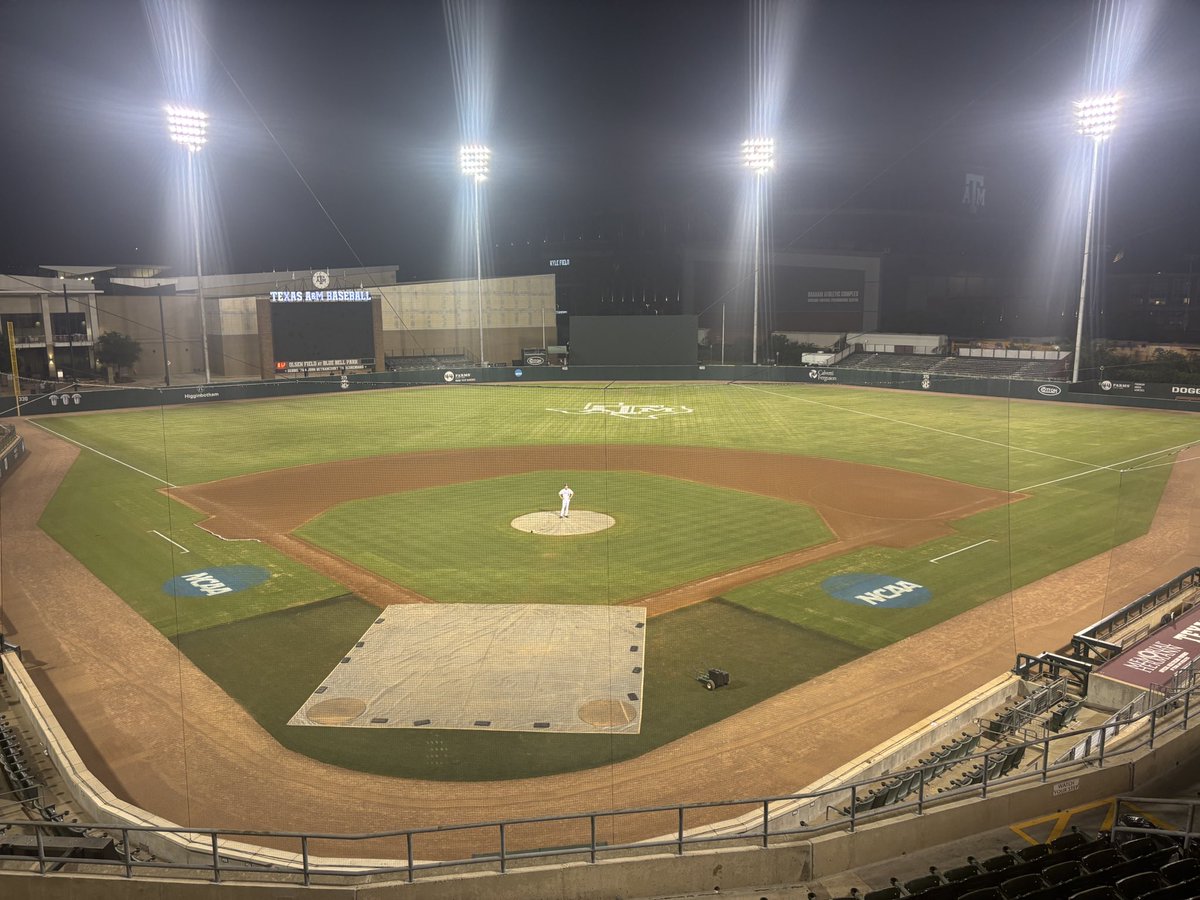 AndrewMonaco_Sr's tweet photo. Some moments just hit harder than expected. One final time on the mound as an Aggie. @AggieBaseball 
"Is this a dream? O, if it be a dream, Let me sleep on, and do not wake me yet!" https://t.co/AY10IpcpLv