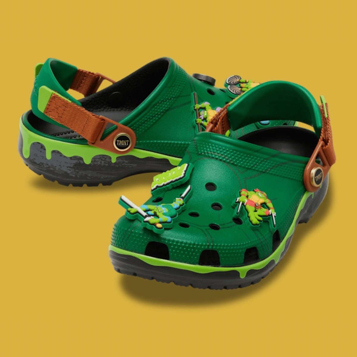 SBDetroit's tweet photo. Teenage Mutant Ninja Turtles x Crocs Classic Clog Pack ⚔️ 

🗓️ June 4th

FULL DETAILS:  https://t.co/xyyDOO7Q1b https://t.co/FNOFD2ezmG