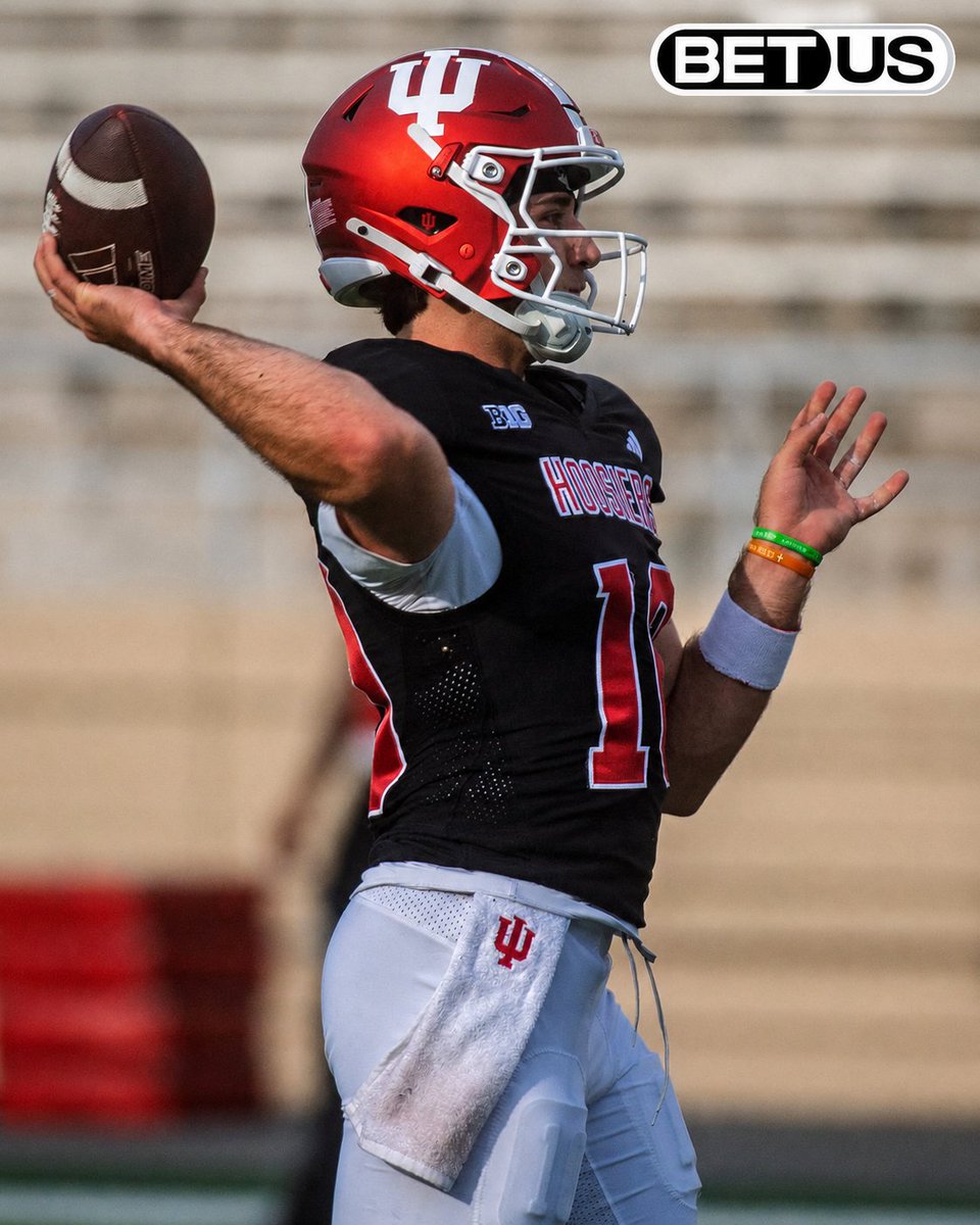 BetUS_CFB's tweet photo. Josh Hoover of Indiana has been ranked the #1 newcomer for the college football season

The TCU transfer will be looking to keep Indiana at the top of the CFB mountain 🏈💯

Honorable mention:
#2 Cam Coleman (Texas) WR
#3 Samm Leavitt (LSU) QB https://t.co/T6inOQtFuS