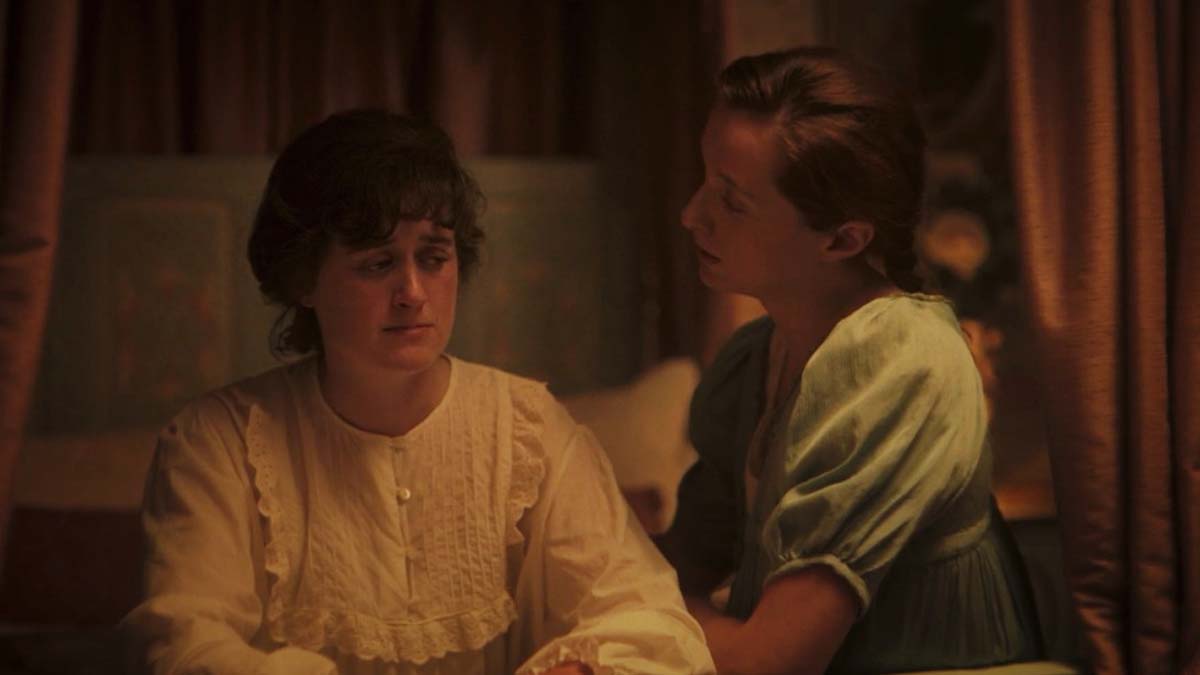 LadyGeeksMedia's tweet photo. #TheOtherBennetSister delivers an emotional conversation between Mary and Lizzie in Episode 7, and we need to talk about it!

Read more in our scene breakdown: https://t.co/qYjAHJsEC2 https://t.co/VuhdzPN3m1
