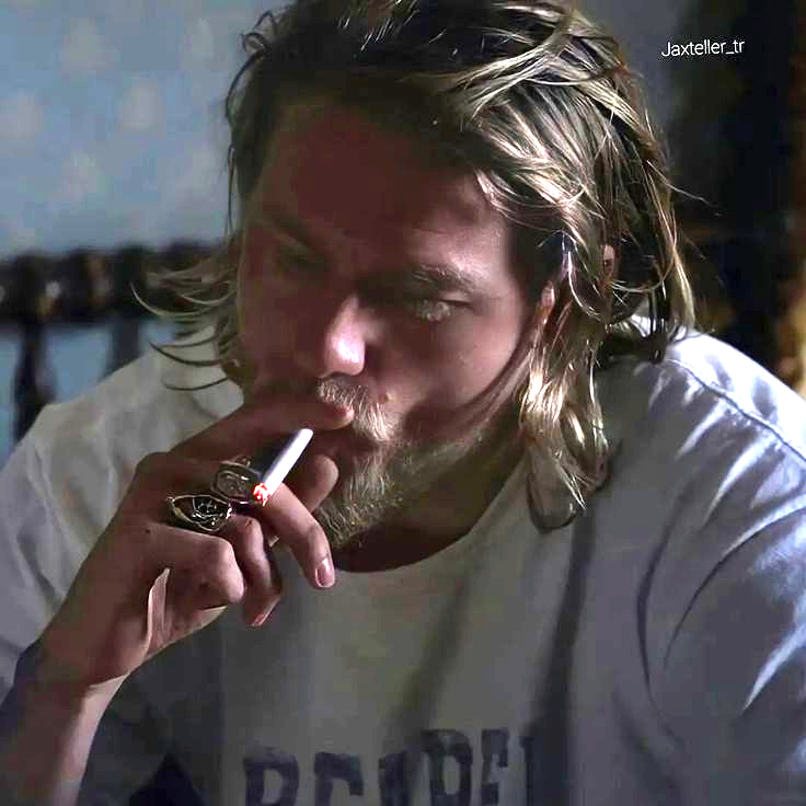 Charlie Hunnam