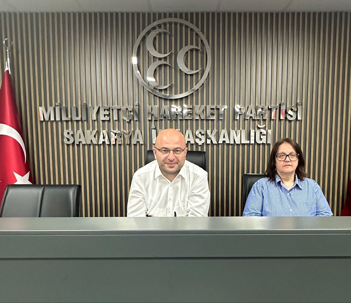 oguzalkas's tweet photo. Milliyetçi Hareket Partisi Sakarya İl Başkanlığı olarak haftalık olağan İl Yönetim Kurulu Toplantımızı, dava arkadaşlarımızın katılımıyla gerçekleştirdik.

Toplantımızda; teşkilat çalışmalarımızı, yaklaşan ilçe kongrelerimizi, hemşehrilerimizin beklenti ve taleplerini, Sakarya’mızın gündemindeki konuları ve önümüzdeki döneme ilişkin faaliyetlerimizi kapsamlı şekilde değerlendirdik.

Liderimiz Devlet Bahçeli Bey’in çizdiği istikamette; birlik ve beraberlik içerisinde, azim ve kararlılıkla çalışmalarımızı sürdürmeye devam edeceğiz.

Milletimize hizmet, devletimize sadakat ve davamıza bağlılık anlayışıyla çıktığımız bu kutlu yolda emeği geçen tüm yönetim kurulu üyelerimize teşekkür ediyor, çalışmalarımızın Sakarya’mız ve ülkemiz için hayırlara vesile olmasını diliyorum.

Oğuz ALKAŞ
MHP Sakarya İl Başkanı

#MHP #Sakarya #OğuzAlkaş #MilliyetçiHareketPartisi #Teşkilat #BirlikBeraberlik #LiderÜlkeTürkiye #SakaryaİçinÇalışıyoruz #ÖnceÜlkemVeMilletimSonraPartimVeBen