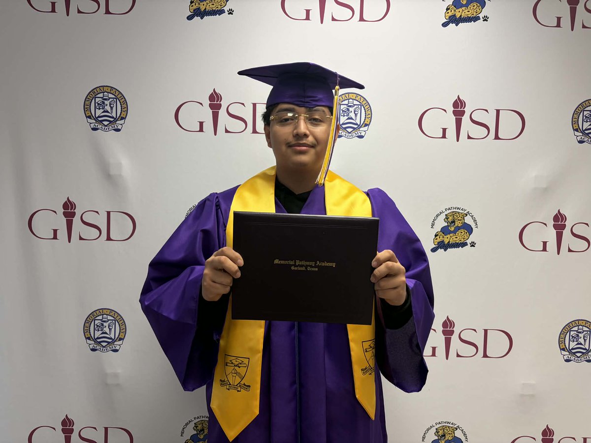 MPA_GOJAGUARS's tweet photo. #MPAJAGS
presents our proud
GRADUATE C/0 2026
Jordan Martinez Morales
We are so proud of you.
Keep being a role model in your community, with your family and at MPA!
#LIVEYOURDREAMS #GRADUATE #GOALSETTER #GANAS #OVERCOMEOBSTACLES #GOCONQUER #LIGHTHOUSE https://t.co/upiscNxKOx