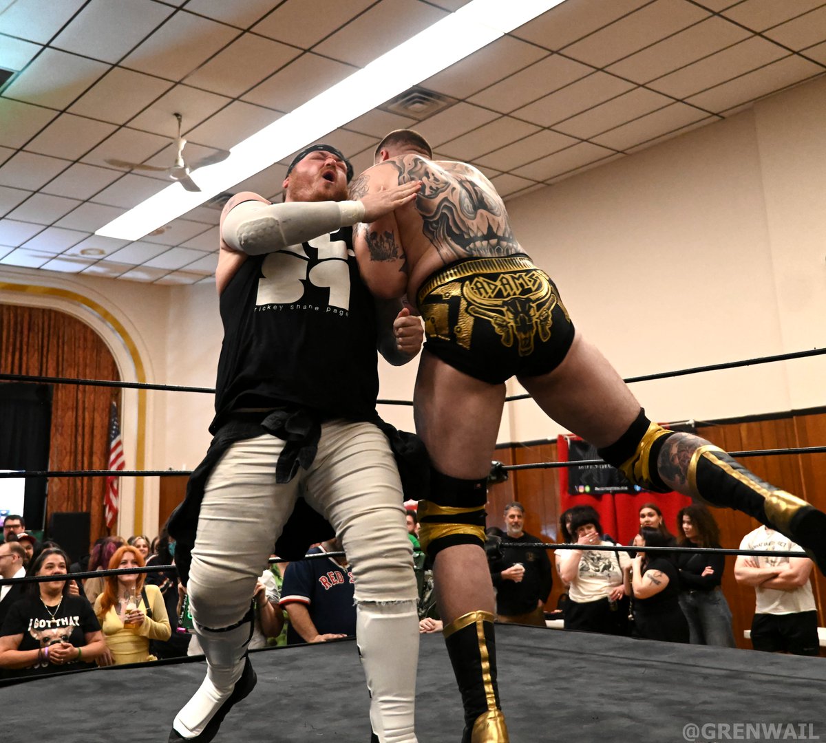 grenwail's tweet photo. 2/3 S05E22 @WrestlingOpen @beyondwrestling
Simply the Best ( @victorious_brg  &amp; @TheOxxAdams ) &amp; @DjPowersWrestle vs B.O.B. ( @RickeyShanePage , @PWHandyman , &amp; @chachawrestles ) https://t.co/ZZrC24kSDb