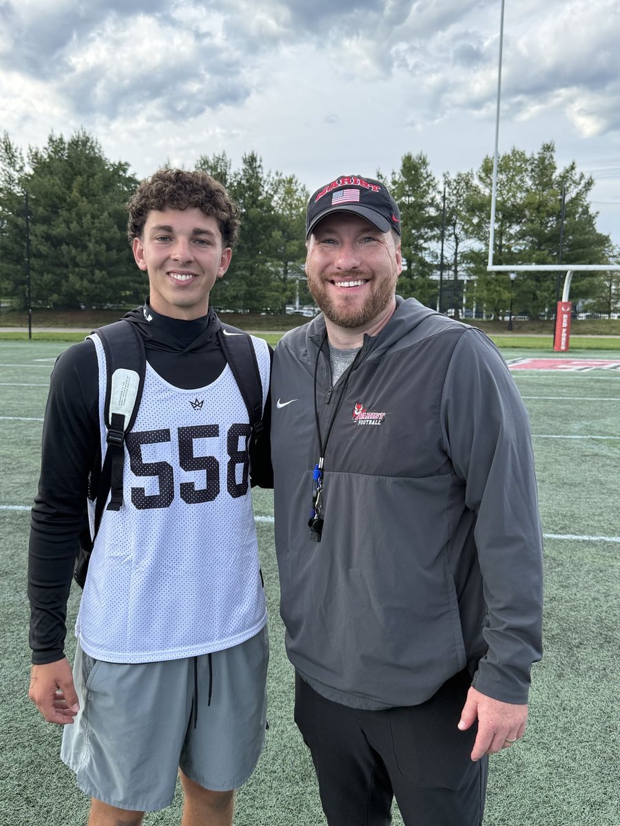 RobbieQb27's tweet photo. Solid day of work up at Marist. Grateful for the coaching and the opportunity to compete. Huge thank you to @CoachTJWeyl and @CoachMWillis for meeting with me before and after camp.  Looking forward to what comes next! https://t.co/zcphhoNV88