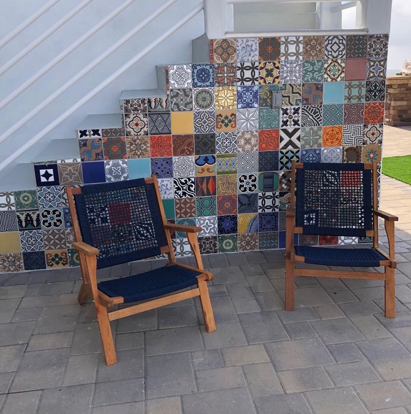 ARTObrick's tweet photo. Here’s what someone did with their Arto garage sale finds. 
Fun, ehh?! https://t.co/qdoH9TxlTN