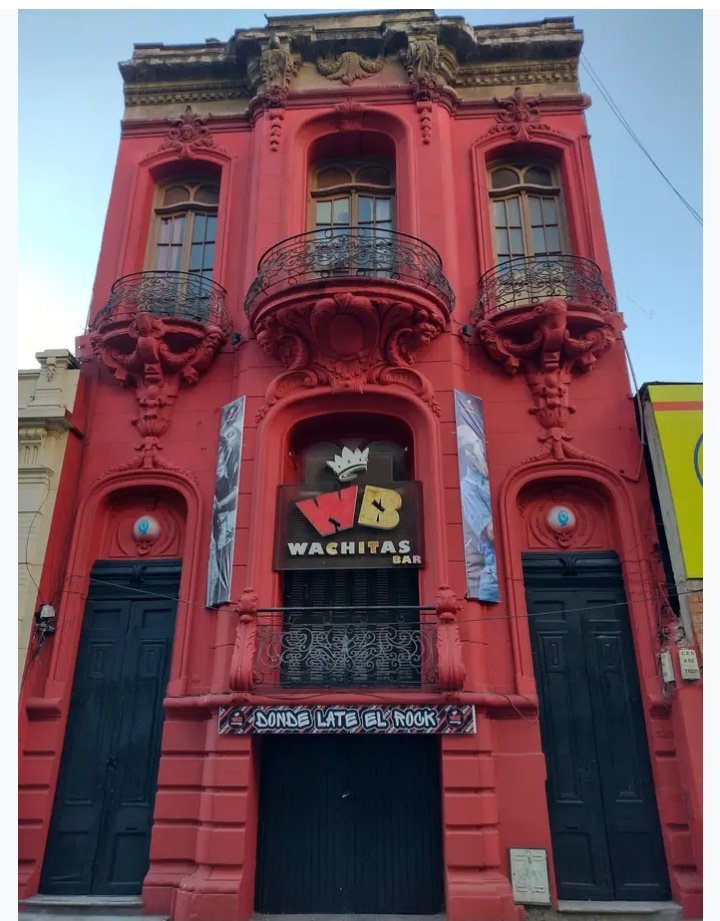 fortavat's tweet photo. Soledad Andreani, la q le prestó el Ford Ka al asesino de Agostina Vega, es la encargada de este antro denominado Wachitas Bar del que se comenta que tiene puerta secreta para ingresar menores para ser abusadas por degenerados que pagan por el "servicio".
No me extraña nada ya. https://t.co/Y9SuePiQf9