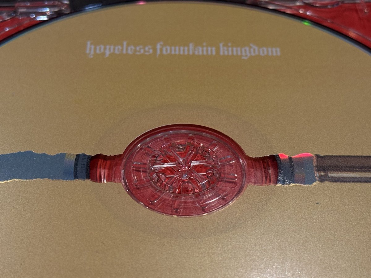 realSamGoodie's tweet photo. ⏳ #OnThisDay
🎧 Halsey – Hopeless Fountain Kingdom 👑⚡
📅 June 2, 2017 (9 years)

Debuted at No. 1 on the Billboard 200, becoming Halsey’s first chart-topping album in the United States.

#Halsey @halsey #HopelessFountainKingdom #Music #MusicCollection #CD #CDCollection 🎵 https://t.co/tE1QX0Wxgr