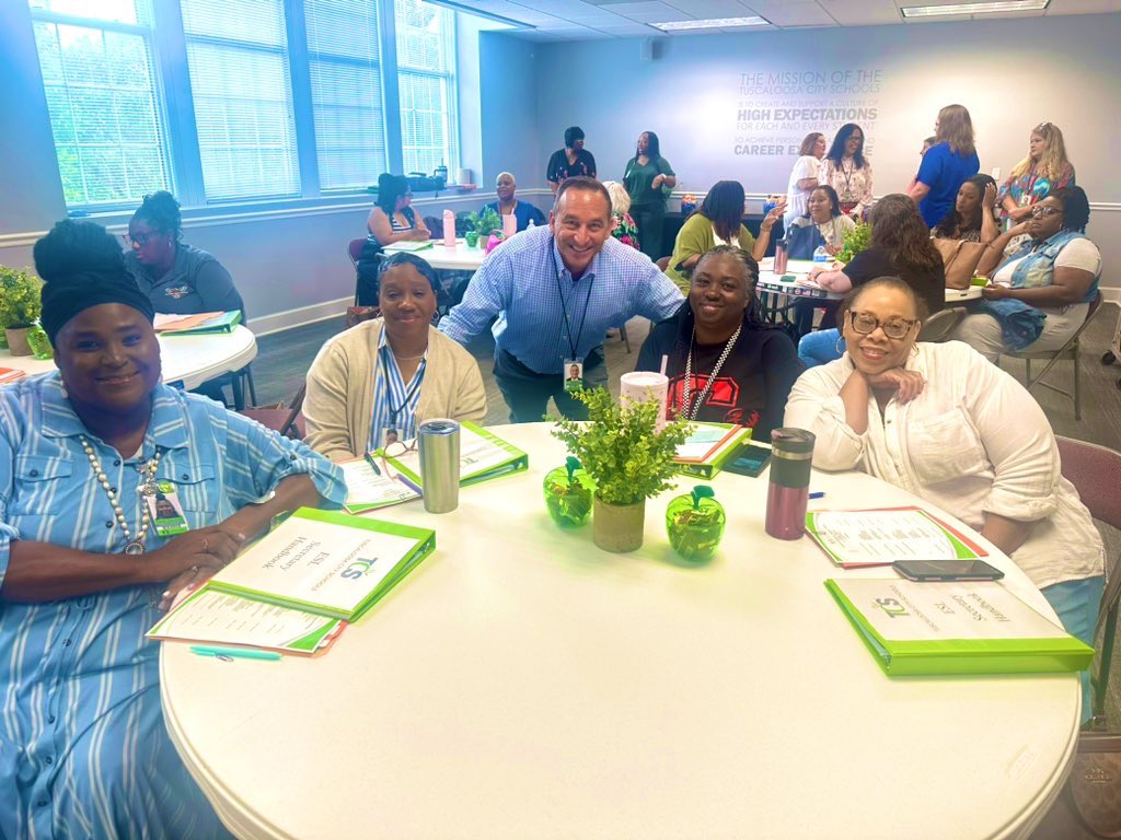AngieFMorrison's tweet photo. Thank you @TCSBoardofEd secretaries! From office running, family engaging, student focusing, people serving, and bookkeeping, to problem solving, crisis calming, event coordinating, culture creating, welcome extending—you are #AmazingtotheCore 📋✨🍏 https://t.co/mK6VFcdSot