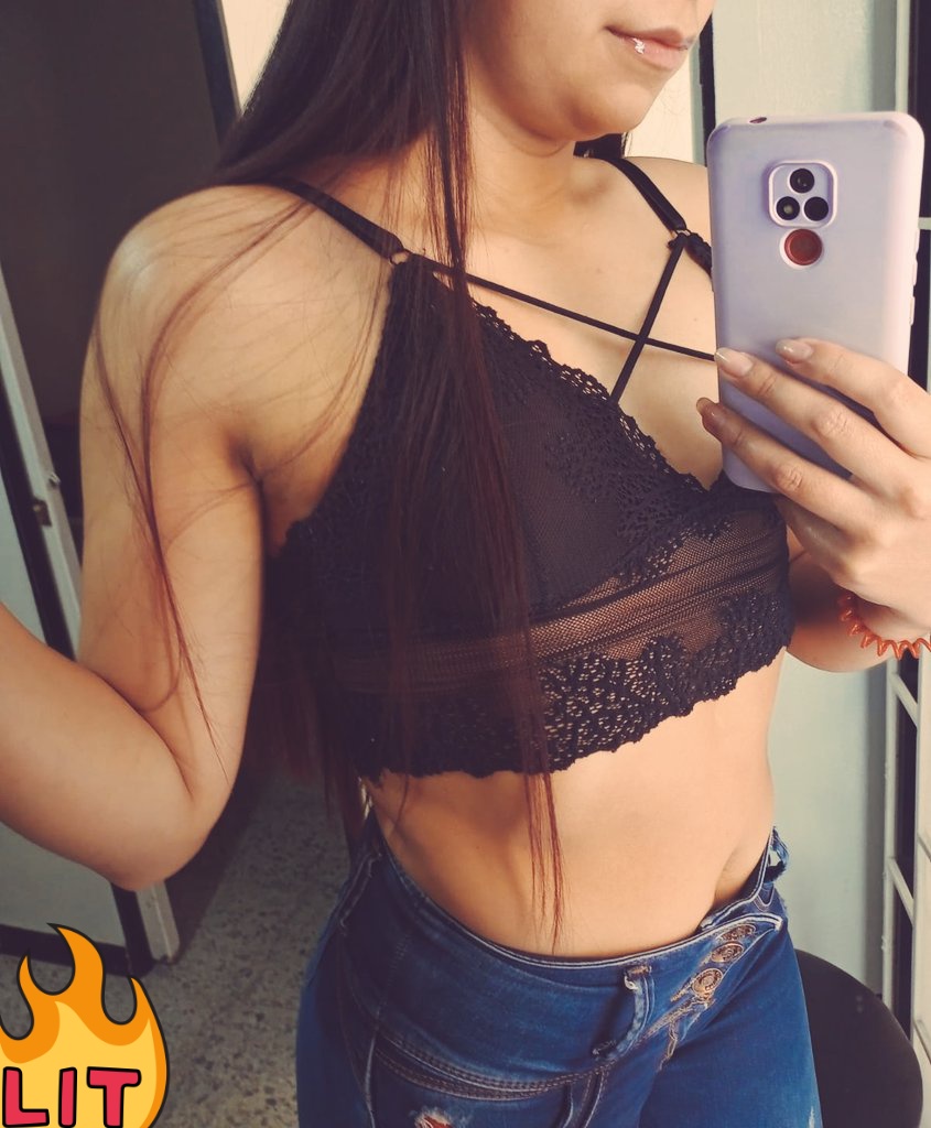 sofipareja's tweet photo. Hola chicos... 
Hoy enviaré el nuevo link de ingreso a nuestros juegos, rifas, sorteos y actividades. Se vienen  cosidas nuevas.... https://t.co/Lx9o0fNw0N