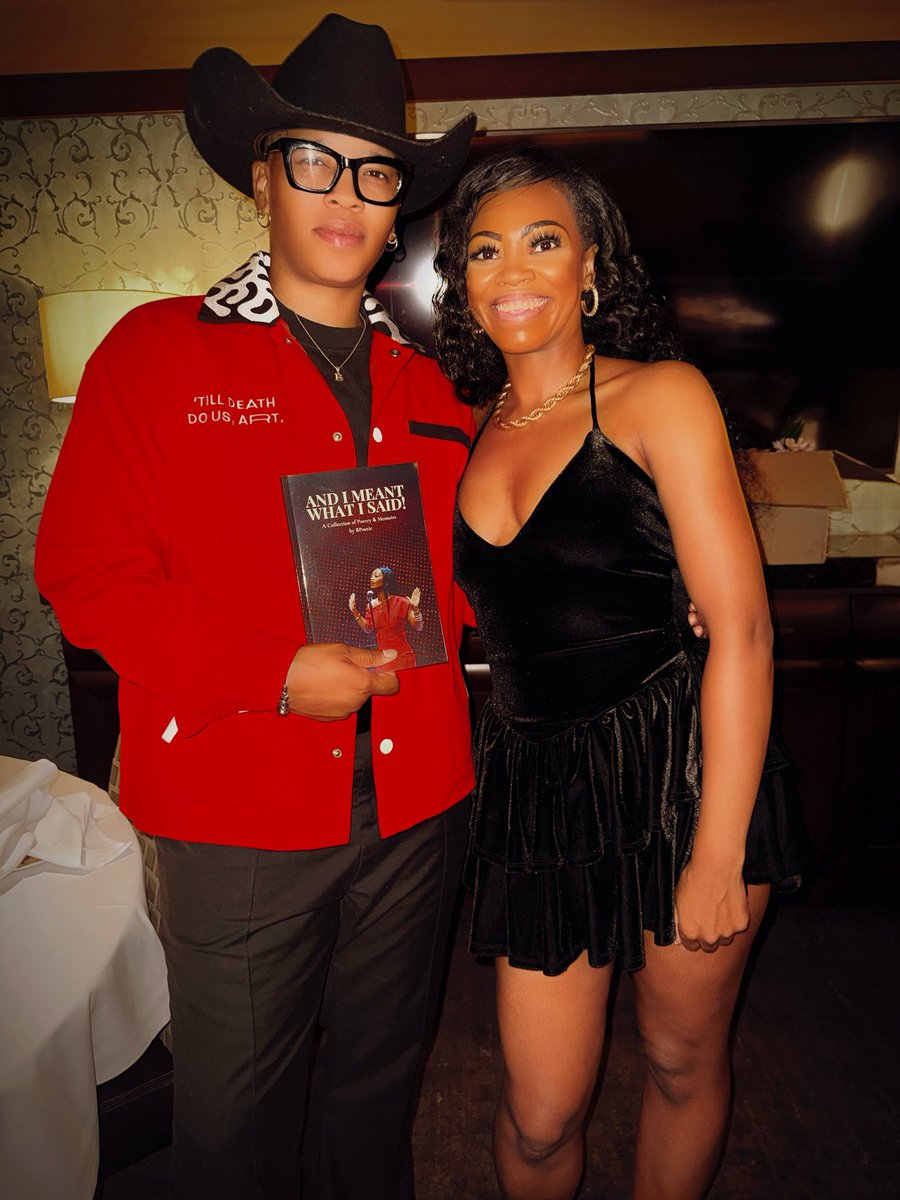 SHERRELL0217's tweet photo. I wish people saw the vision I had when I first started this journey. It’s been lonely but, I managed to push through it all and know that’s there’s light at the end of the tunnel.✨

#poet https://t.co/lfgdWvl0gT