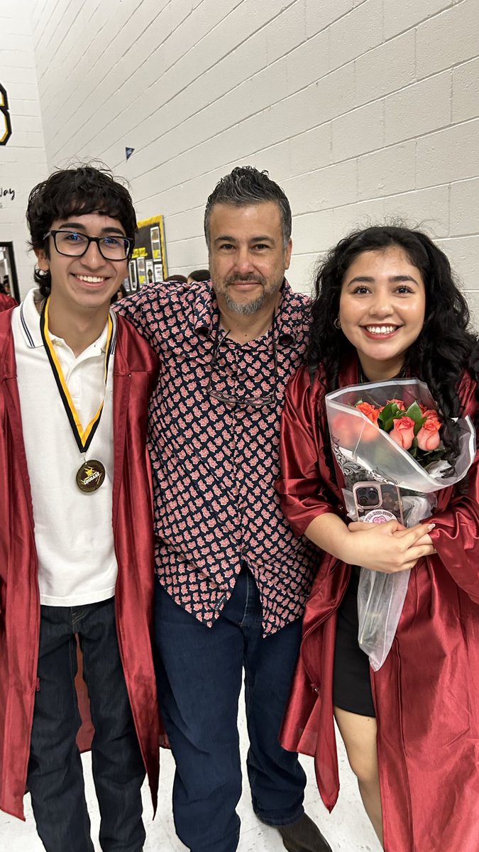 efrayr_AMS's tweet photo. 🐾Class of 2026 former Cougars  Senior Walk at @HAntwine_MS 🐾 My beautiful Janae🐾❤️🙏. https://t.co/KGORhCzGXF