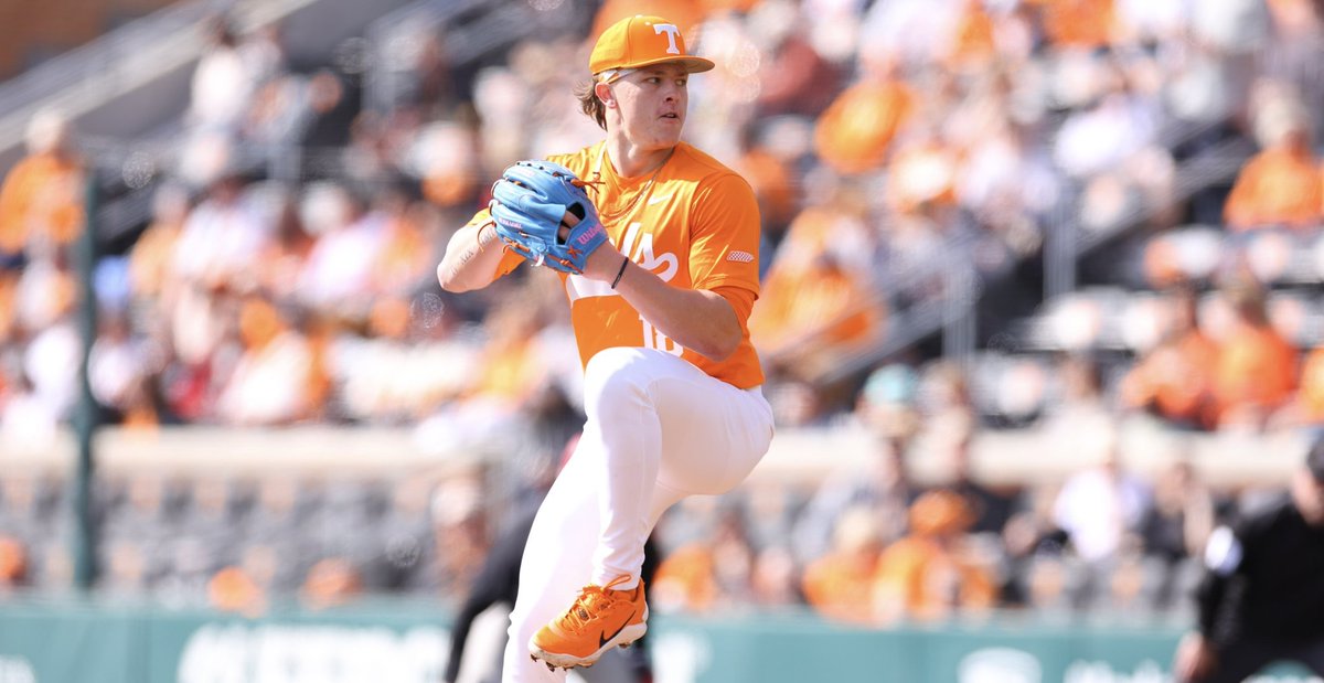 benmckee14's tweet photo. Landon Mack will return to Tennessee for a second season, @GoVols247 has learned.

With Cam Appenzeller also set to return, Tennessee is positioned to have one of the best rotations in the SEC next season. Will be as talented of a 1-2 punch as any.

🔗 https://t.co/SQZS3RAb5d https://t.co/d7FJGDzuGd
