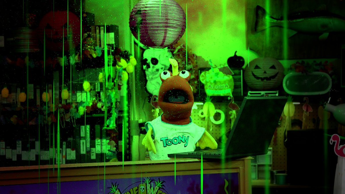 tooninwithmetv's tweet photo. Happy Thursday, Tooners!

Our Juneaween celebration is heading out of this world as Toony gets abducted by an alien! 👽🛸

Galactic cartoons include Duck Dodgers, Marvin the Martian, and more!

#ToonInWithMe #metv https://t.co/BLWxilgubY