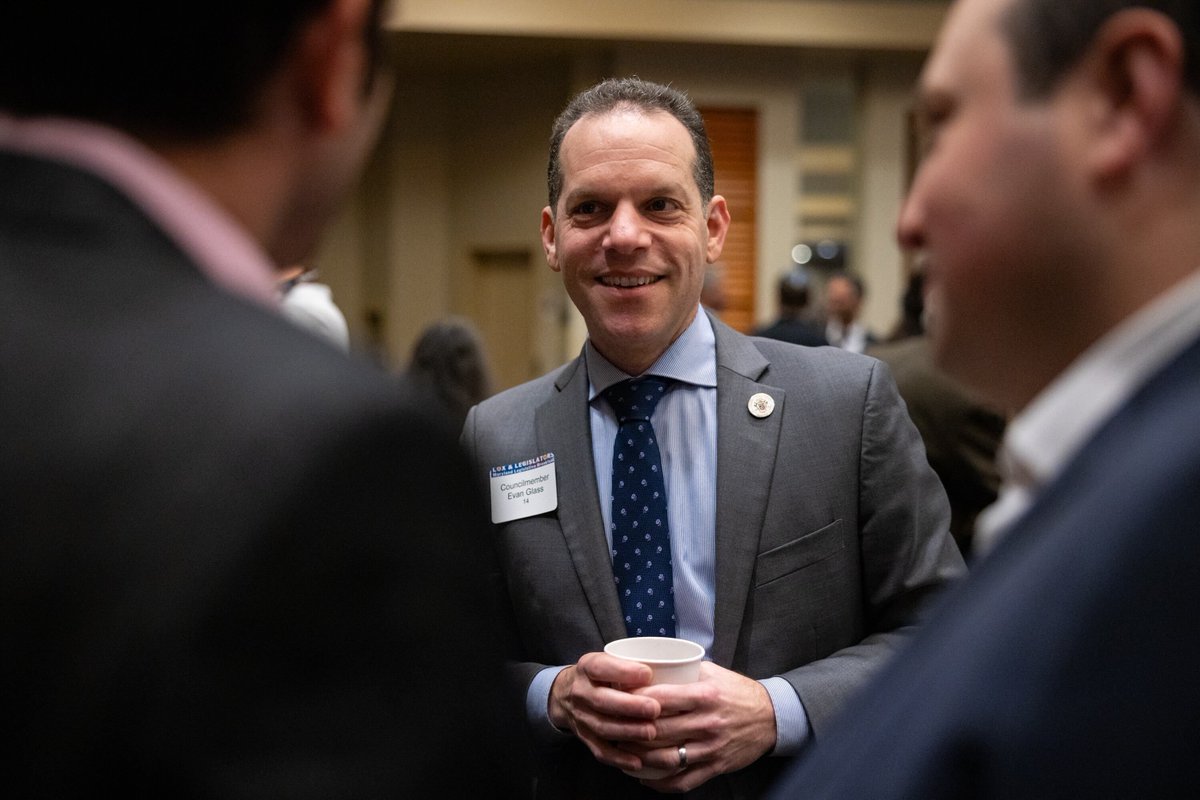 bannermoco's tweet photo. Evan Glass claims council president’s coveted endorsement https://t.co/c3mBZlaXgr https://t.co/fFNVcDRaIq