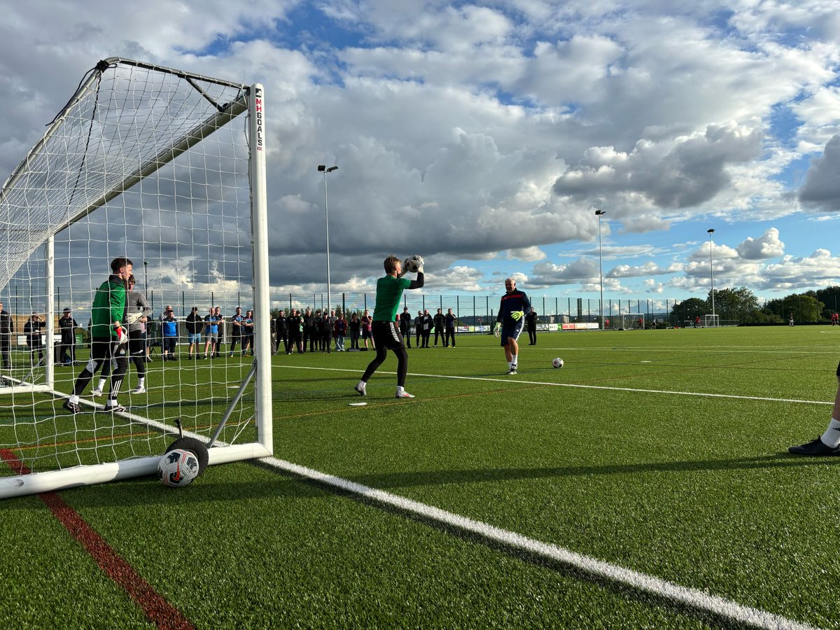 _CoachTheCoach's tweet photo. 🧤 Learning in action.

Coaches are seeing first-hand how to design and deliver practices that support goalkeeper development, with plenty of ideas to take back to their own sessions.

A brilliant evening of connected learning. ⚽

#Goalkeeping #CoachEducation #ConnectedLearning https://t.co/MGpB3XqN74
