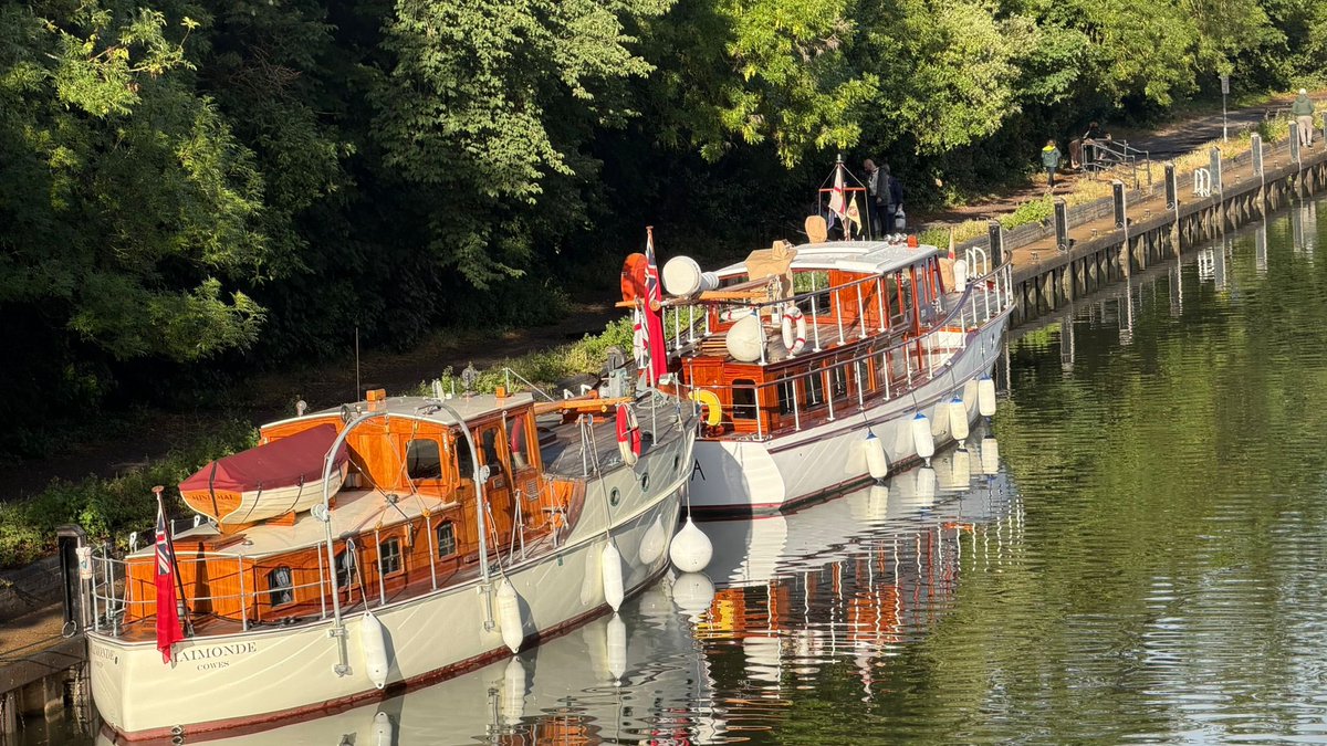 Dunkirk_Ships's tweet photo. DLS Lady Lou, Maimonde and Breda now on their home turf of the upper Thames. 59Nm from Queenborough to Teddington. 7hr 45min. Wind. Sun. Rain. Thunderstorm. And sun again on arrival. The end of an epic 2 weeks away. https://t.co/xCZ6zGbhY5
