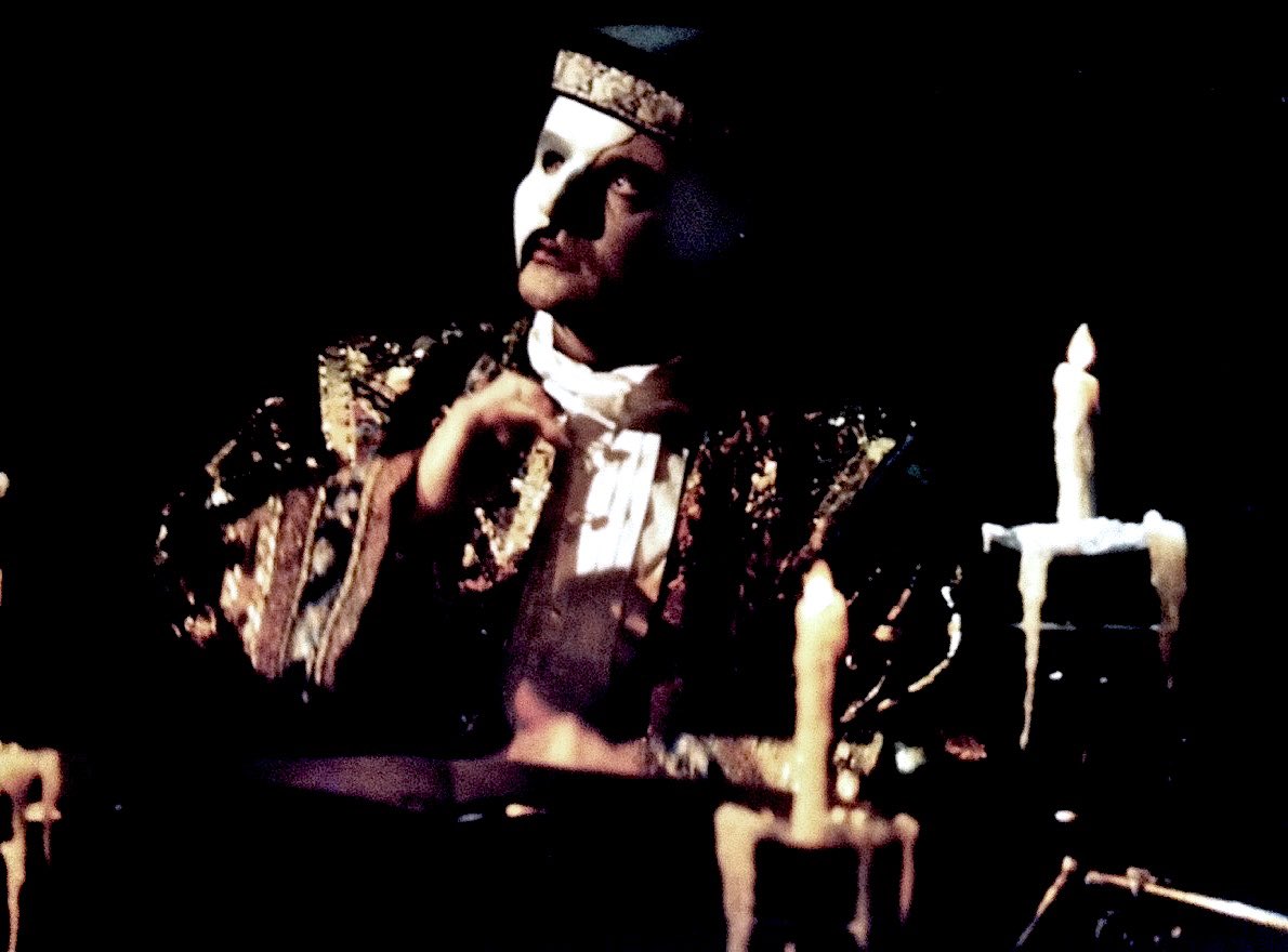 Original_POTO's tweet photo. Peter Hofmann as ‘The Phantom’. 

The original production, Hamburg 1990.  

#TheBrilliantOriginal
#DasPhantomDerOper
#ThePhantomOfTheOpera https://t.co/IOhBqkS7Pf